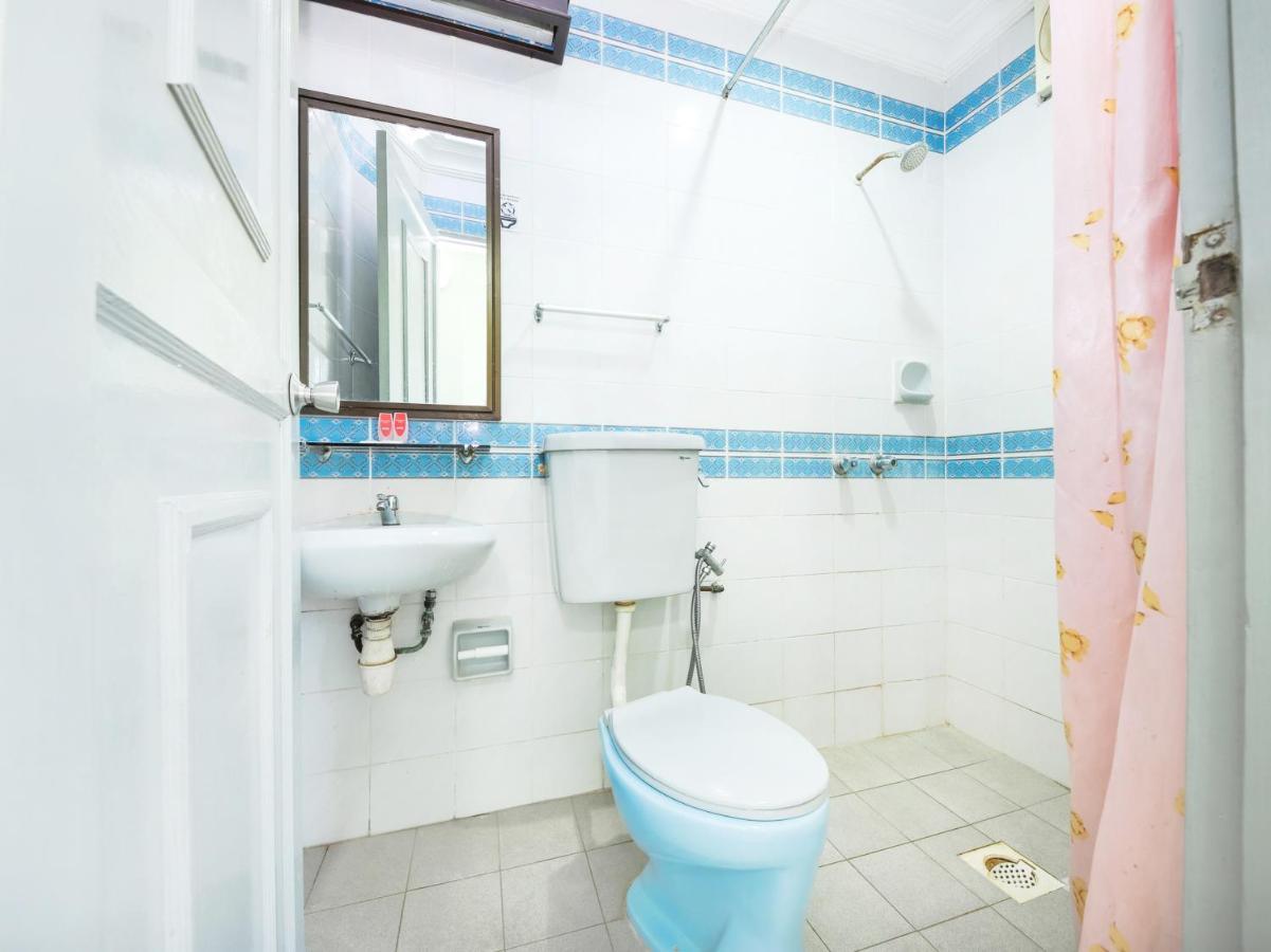 Grand Supreme Hotel Kuching Dış mekan fotoğraf