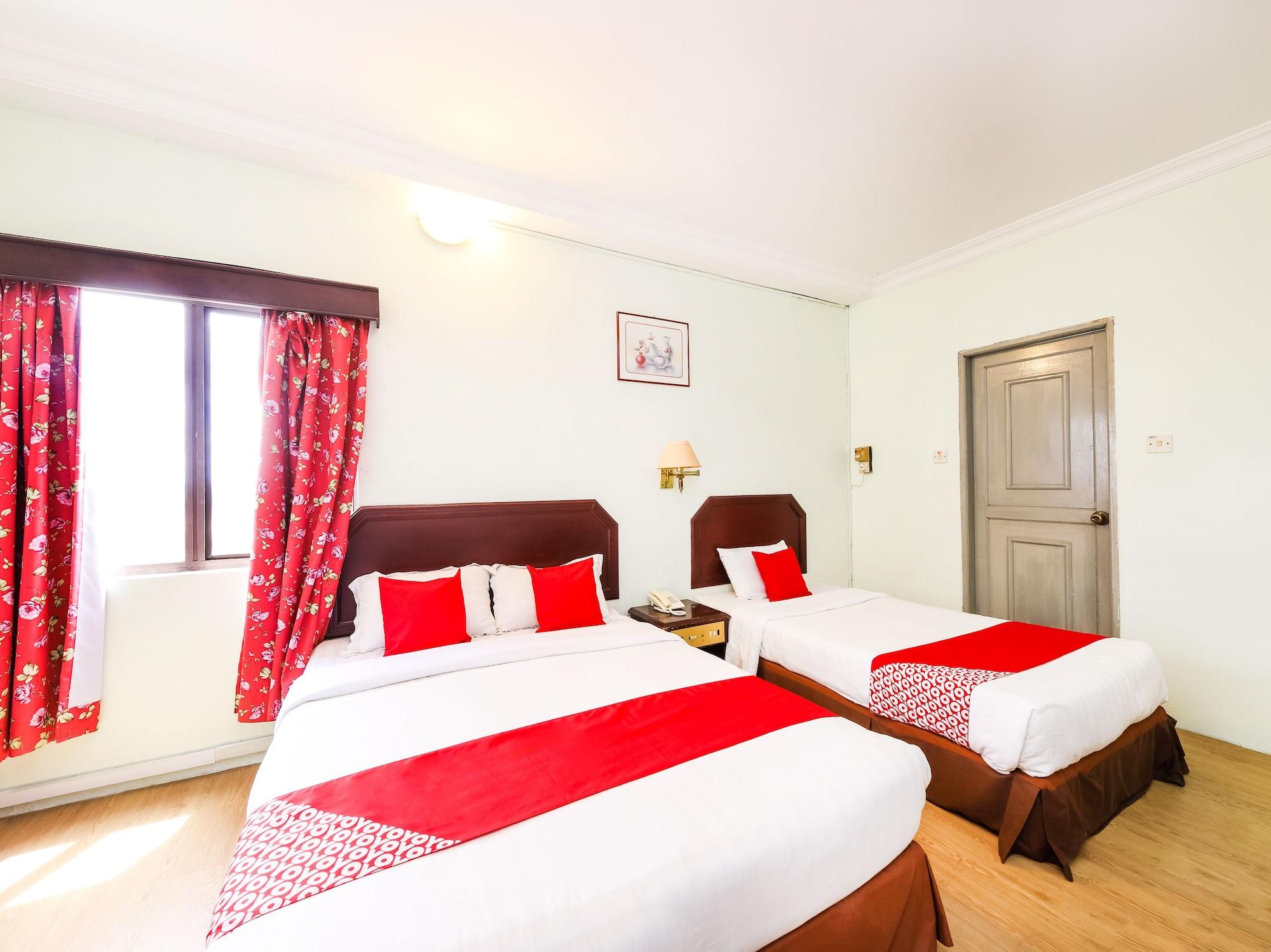 Grand Supreme Hotel Kuching Dış mekan fotoğraf