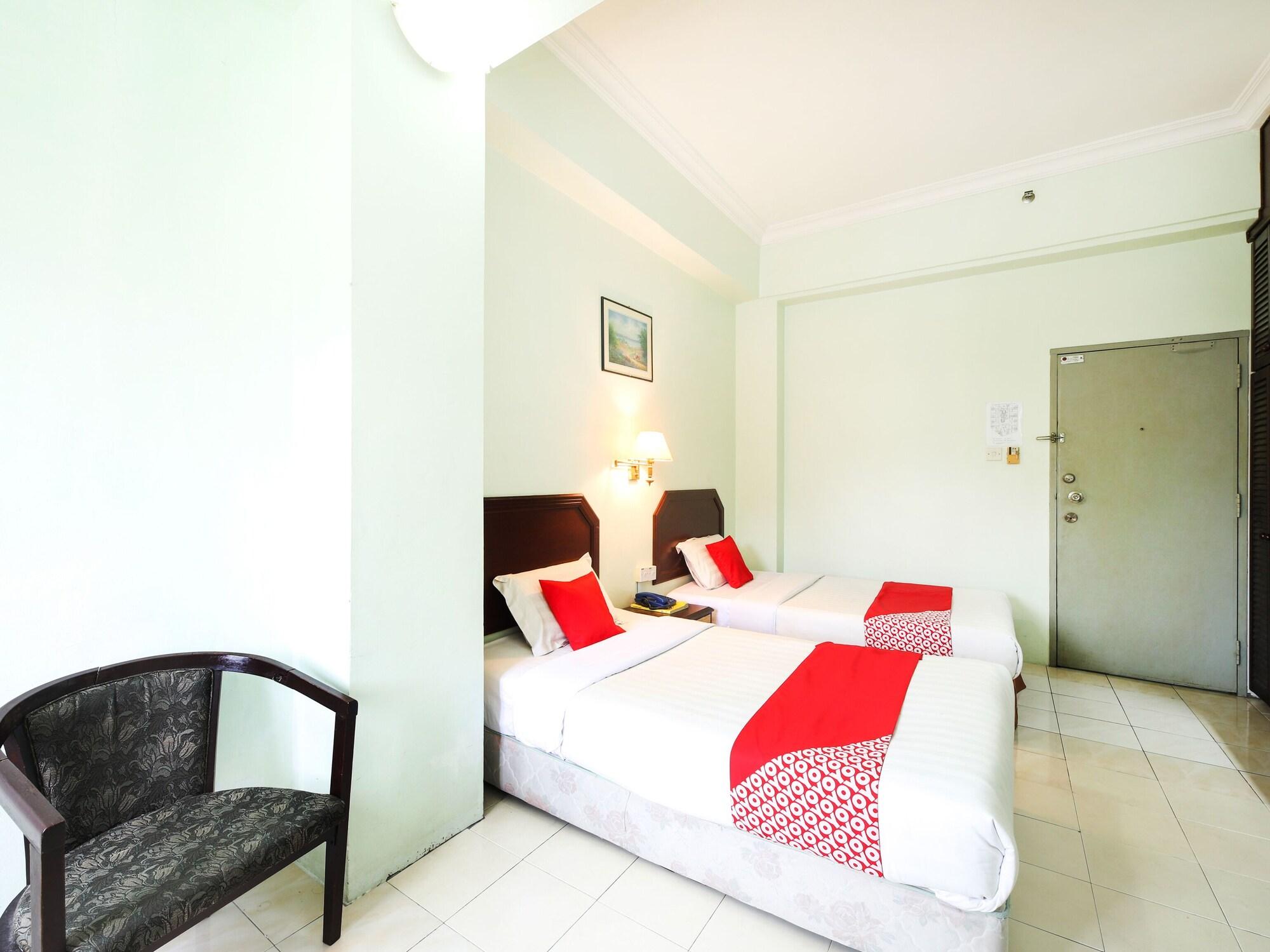 Grand Supreme Hotel Kuching Dış mekan fotoğraf