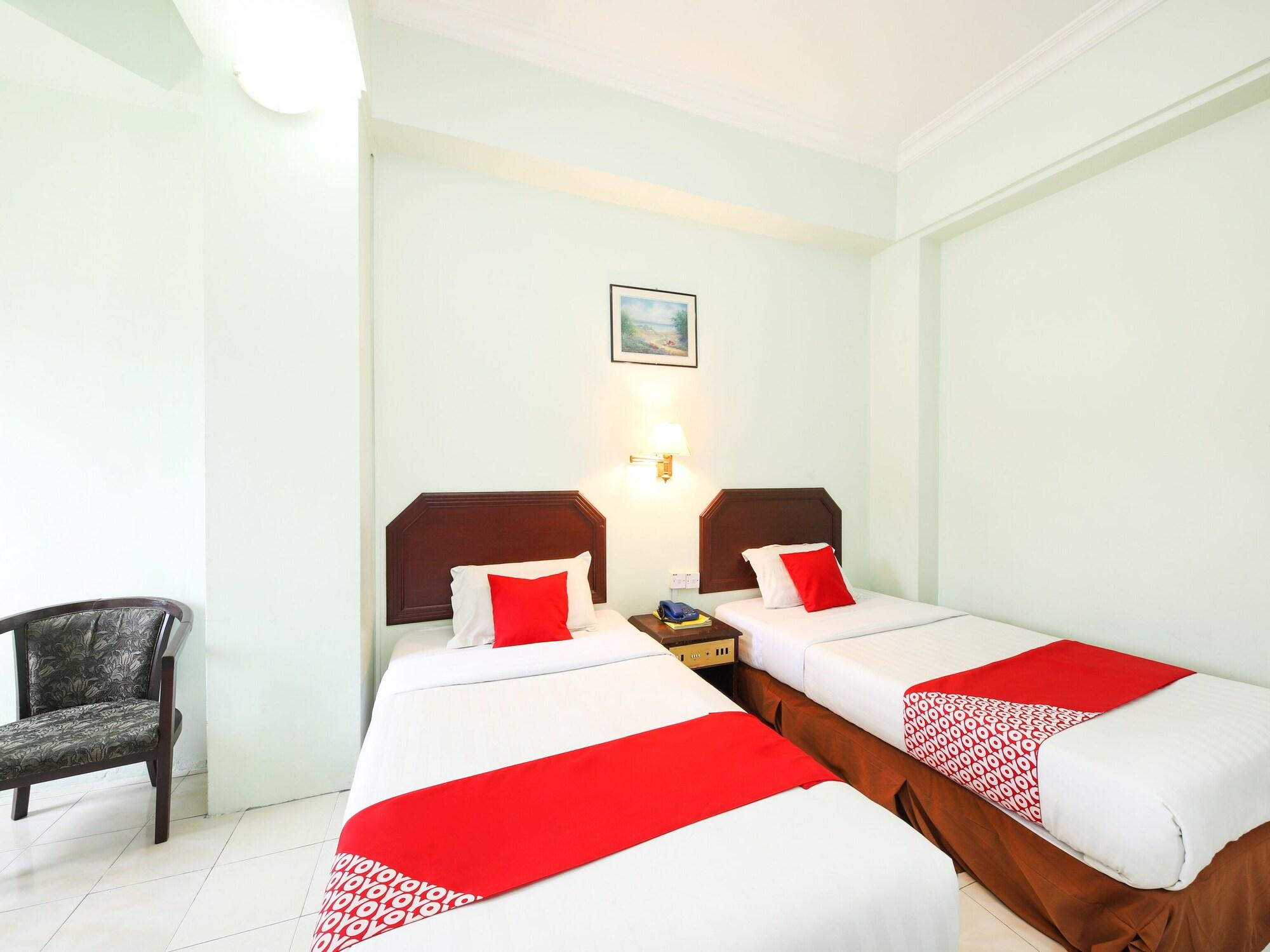 Grand Supreme Hotel Kuching Dış mekan fotoğraf