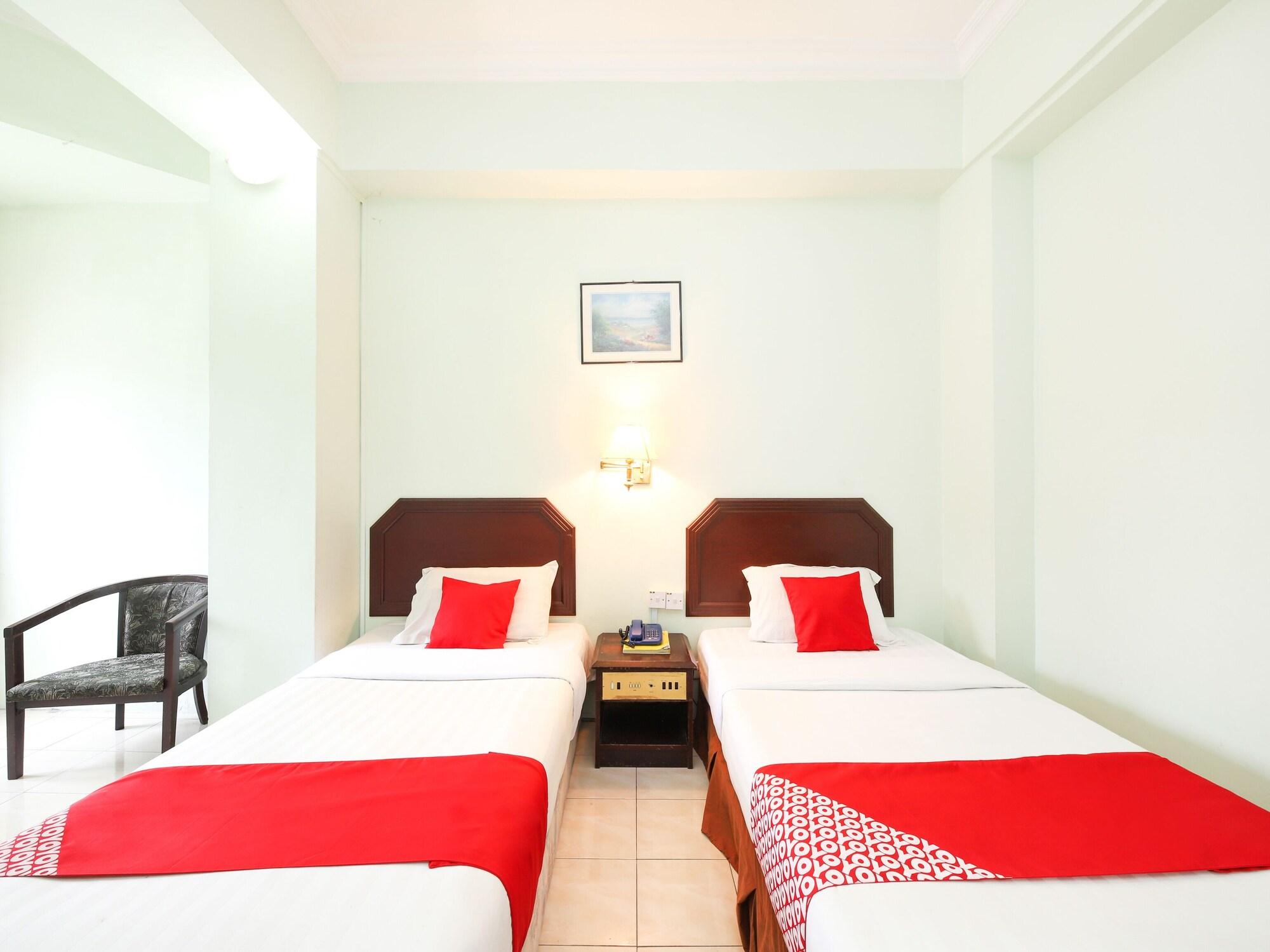 Grand Supreme Hotel Kuching Dış mekan fotoğraf