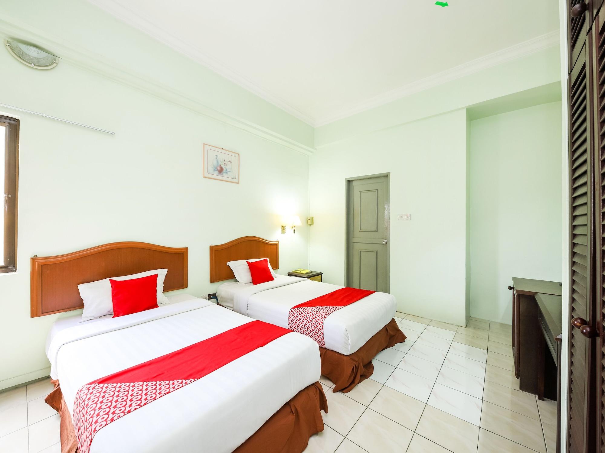 Grand Supreme Hotel Kuching Dış mekan fotoğraf