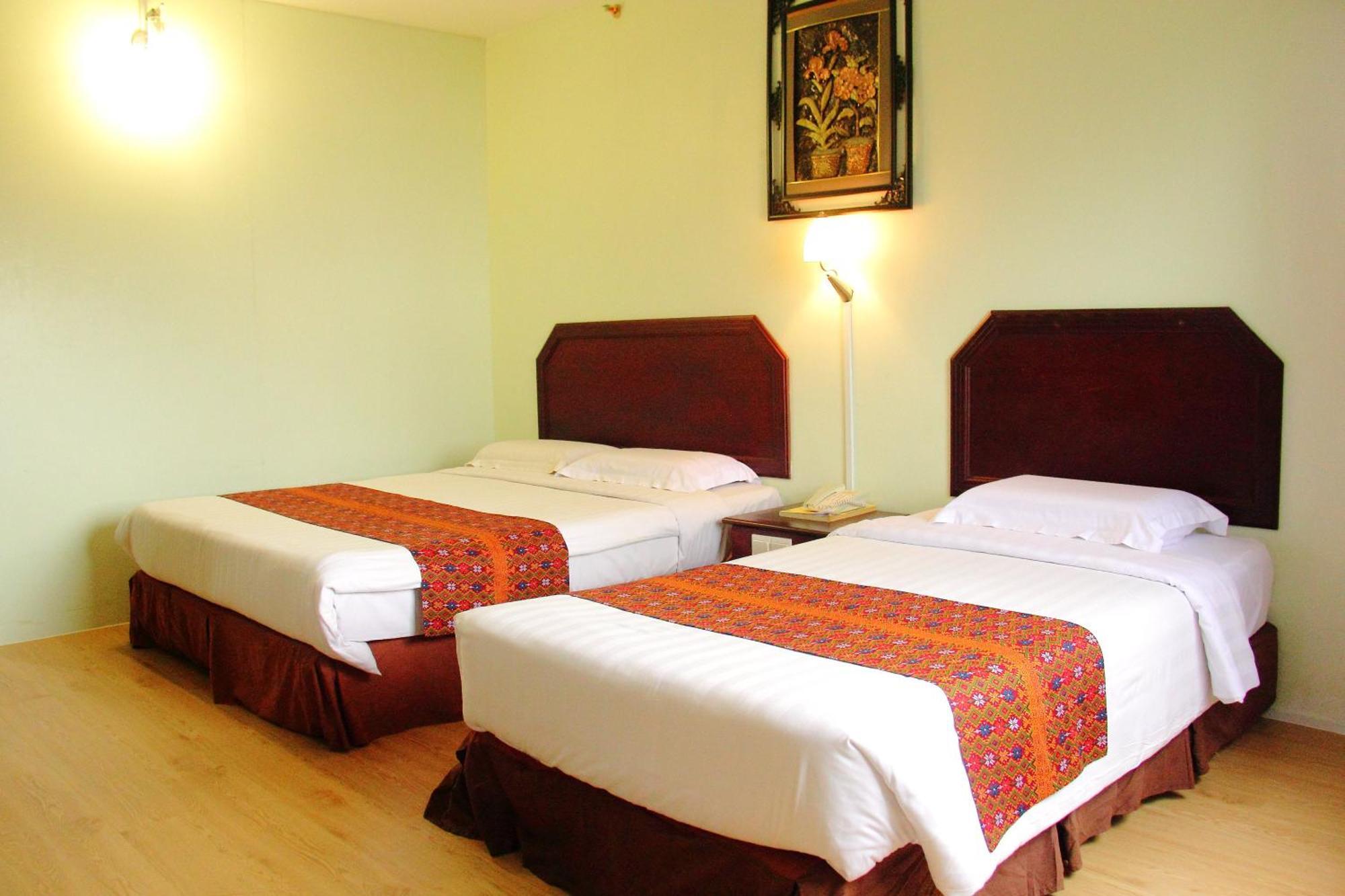 Grand Supreme Hotel Kuching Dış mekan fotoğraf
