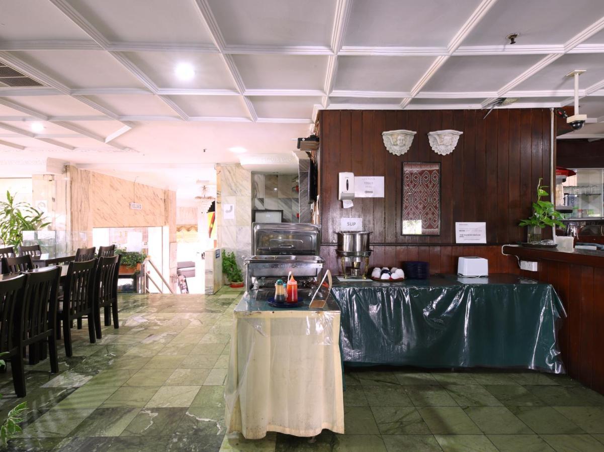 Grand Supreme Hotel Kuching Dış mekan fotoğraf