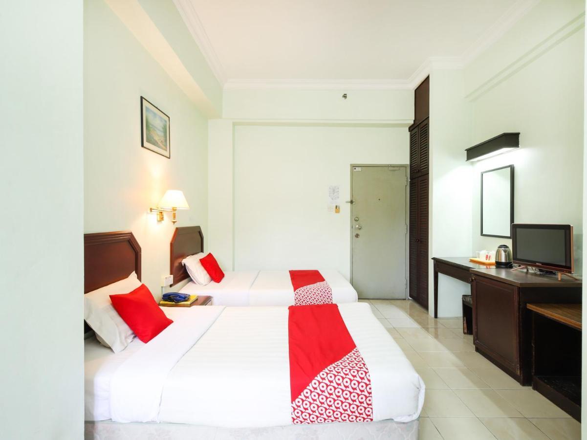 Grand Supreme Hotel Kuching Dış mekan fotoğraf
